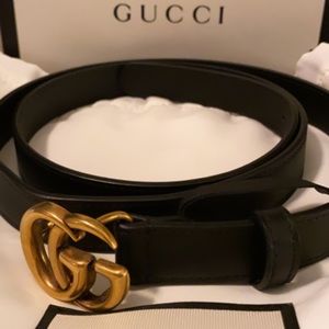 Leather double G Gucci belt